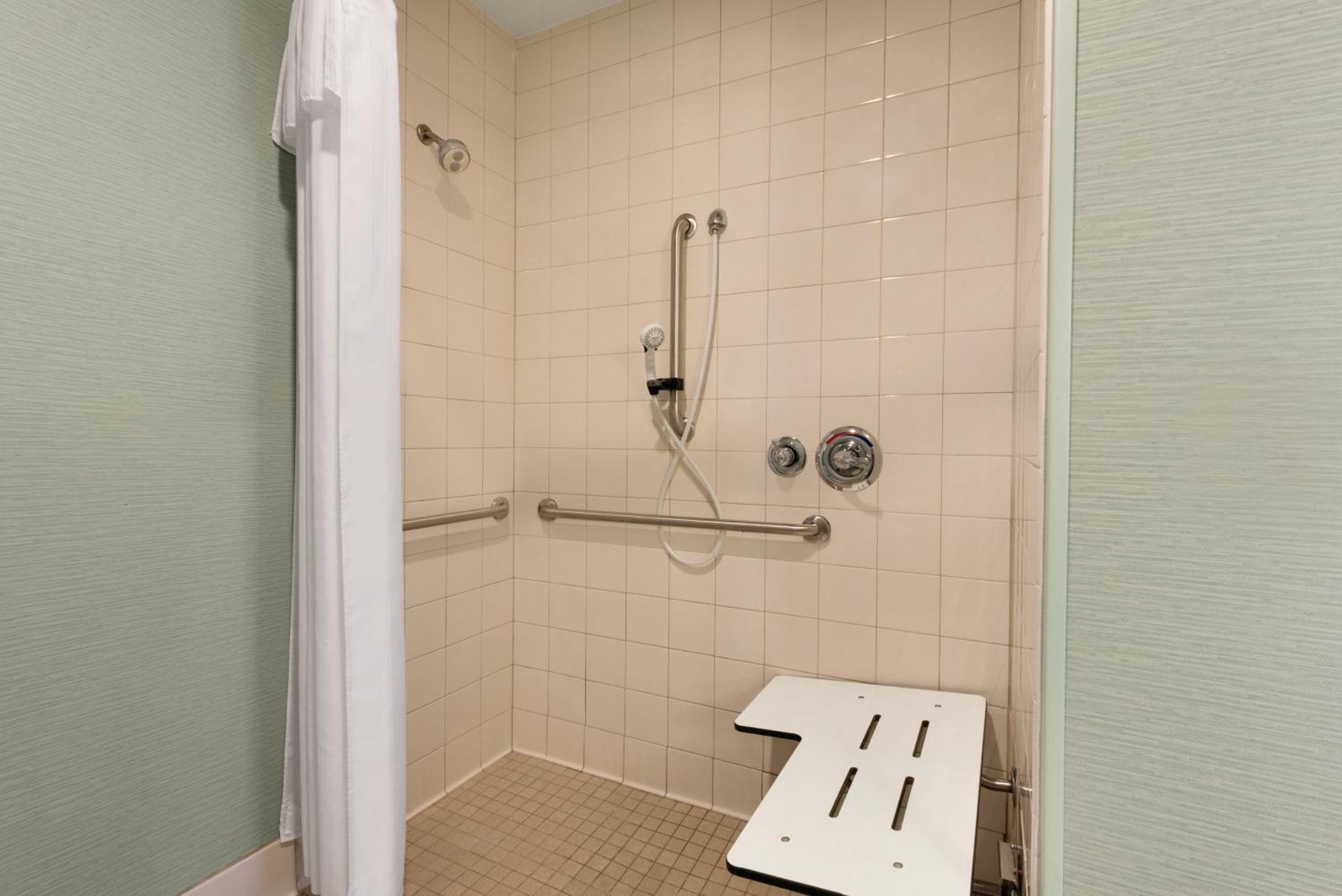 Homewood Suites Grand Rapids Exterior foto